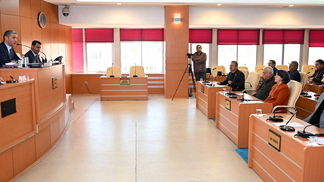 il-genel-meclisi-toplantisi-1.jpg