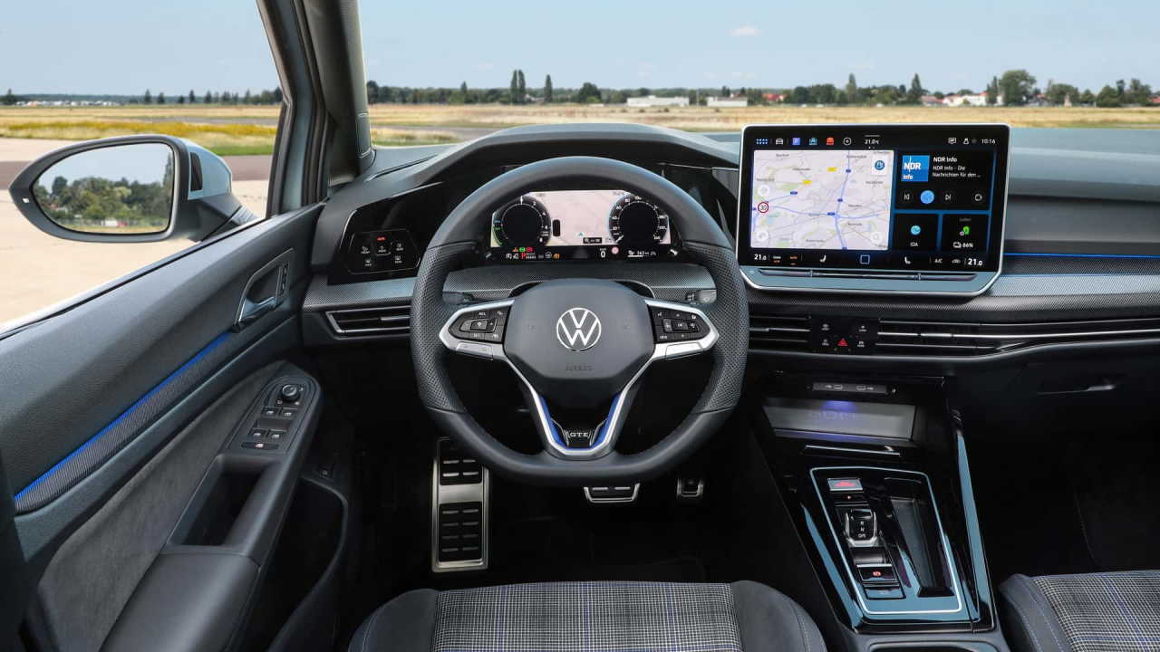 volkswagen-golf-1.jpg