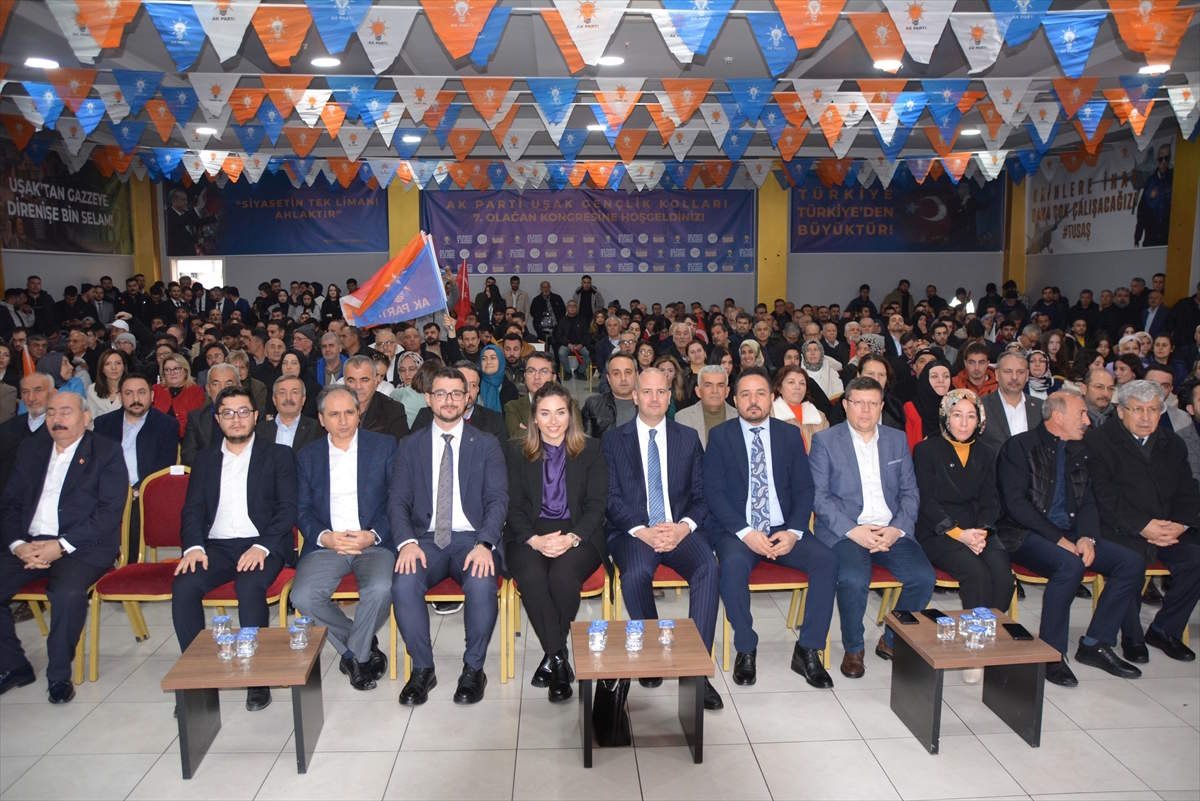 ak-parti-usak-il-genclik-kollari-baskanligina-yeniden-ismet-ozkan-secildi-1.jpg