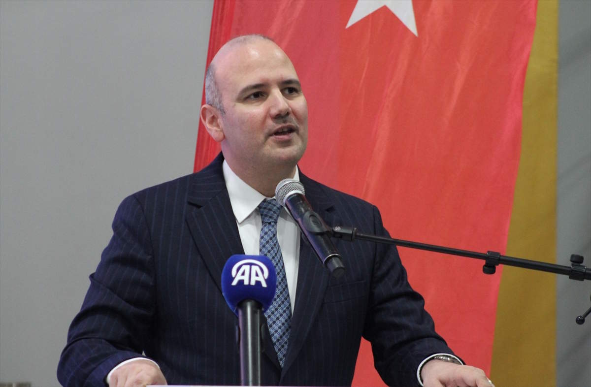 ak-parti-usak-il-genclik-kollari-baskanligina-yeniden-ismet-ozkan-secildi-2.jpg