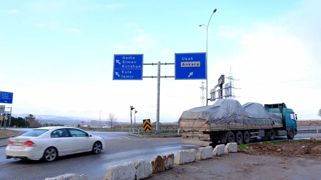 chp-usak-milletvekili-ali-karaoba-gediz-kavsagi-olum-kavsagi-oldu-5.jpg