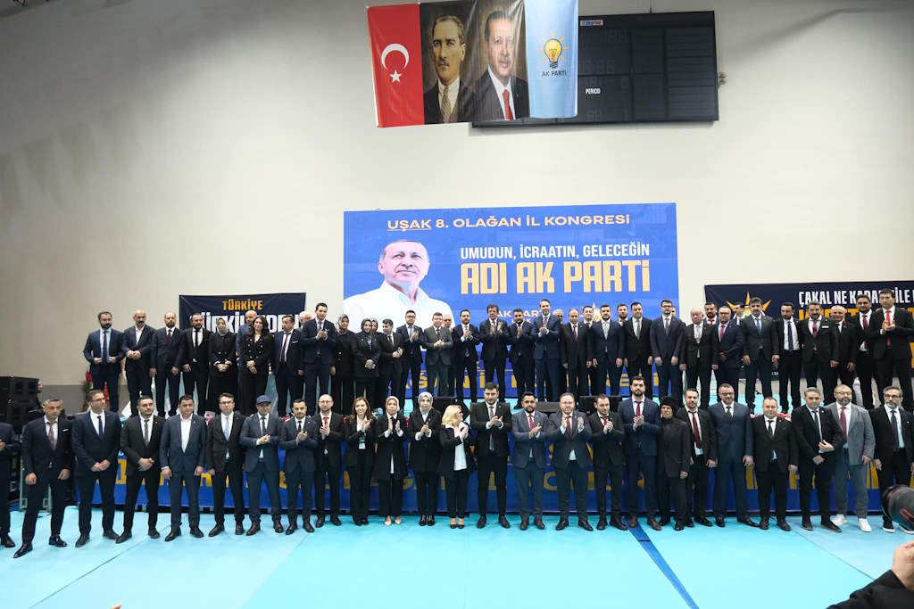 ak-parti-usak-il-yonetimi-1.jpg