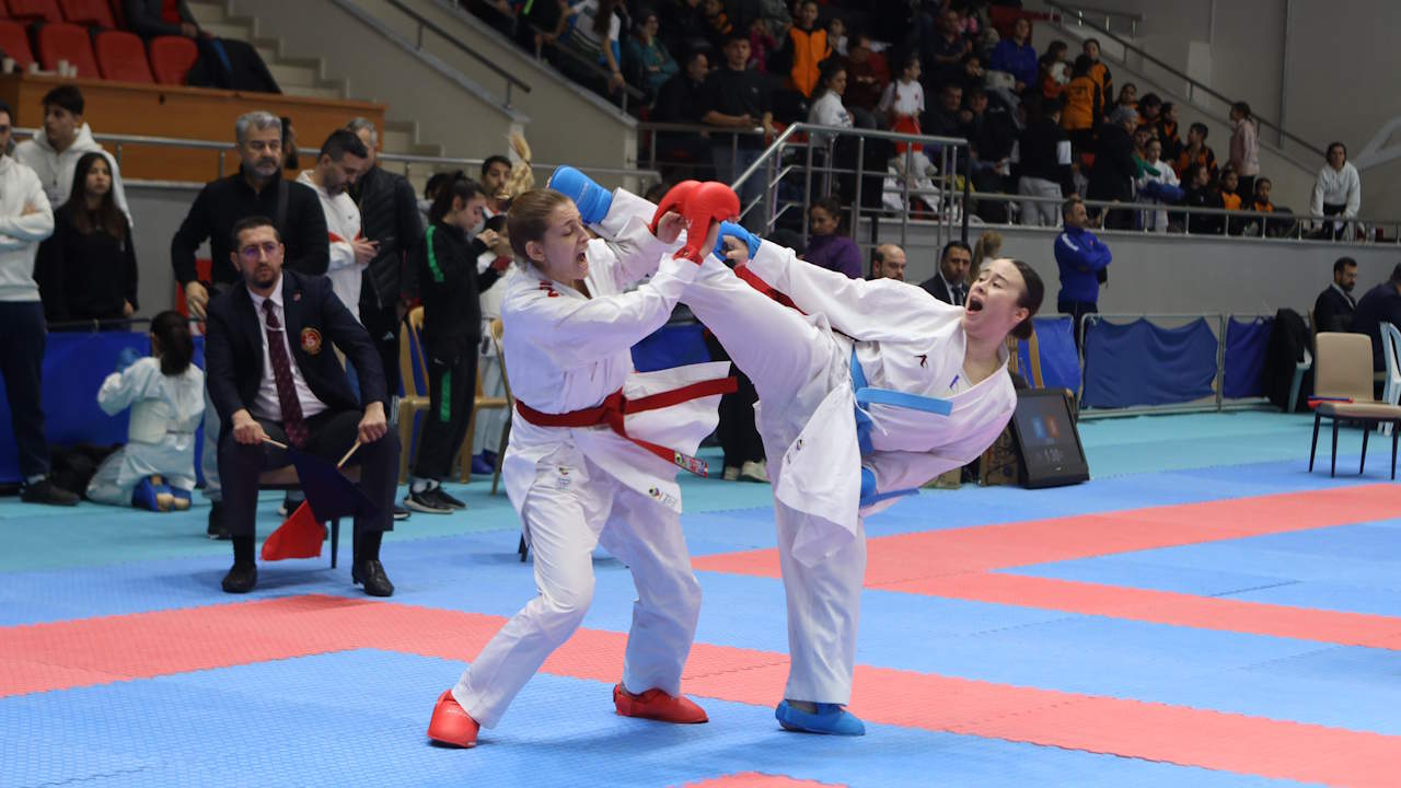 ege-karate-liginde-2.jpg