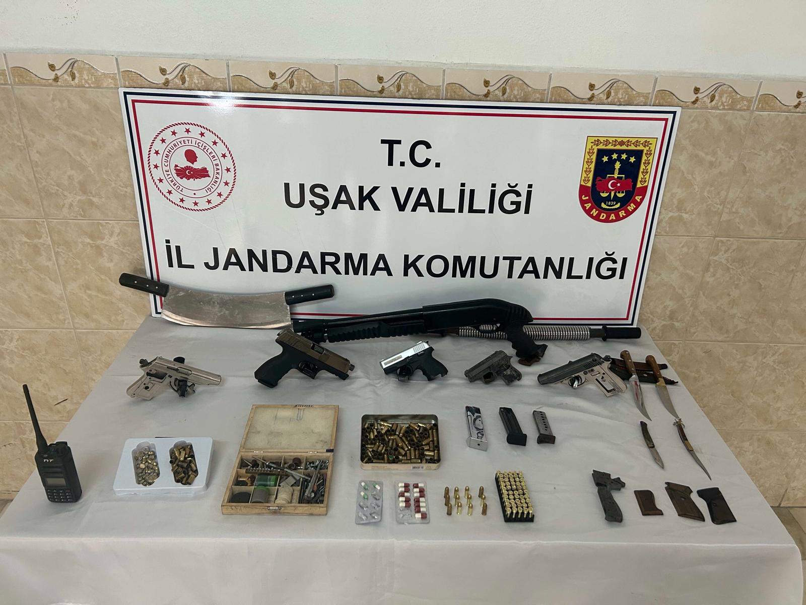 usak-jandarma-operasyon.jpeg
