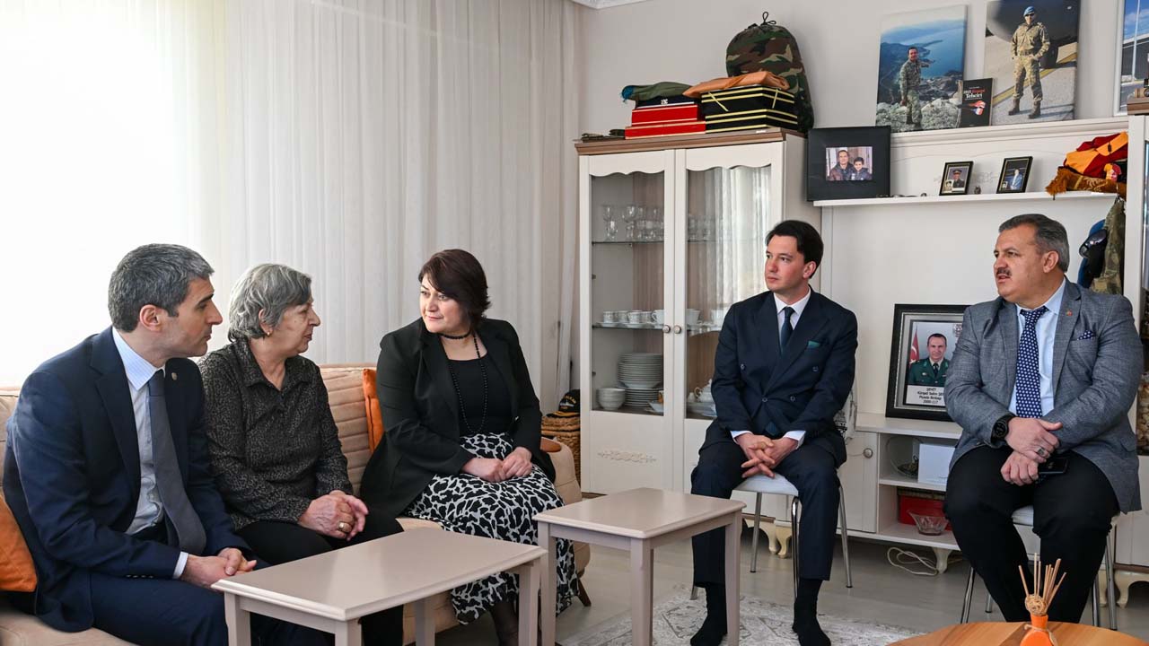 kursad-selim-senol-aile-ziyareti-1.jpg