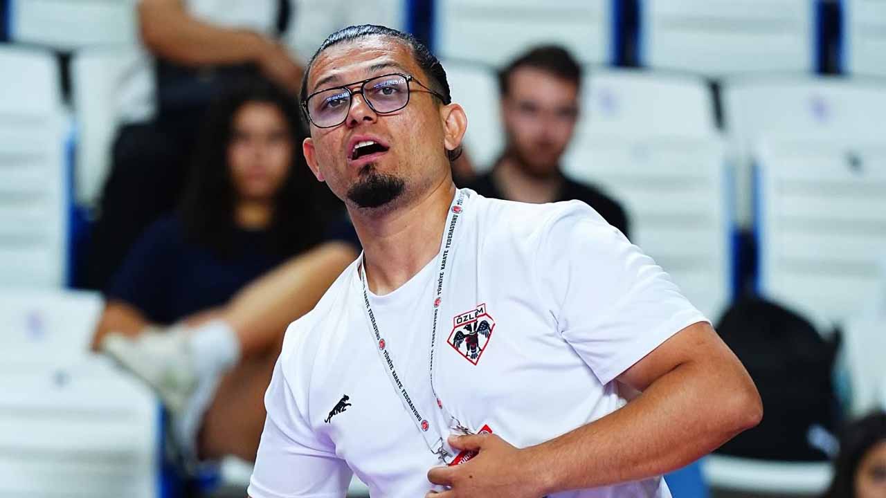 dincer-gungor.jpg