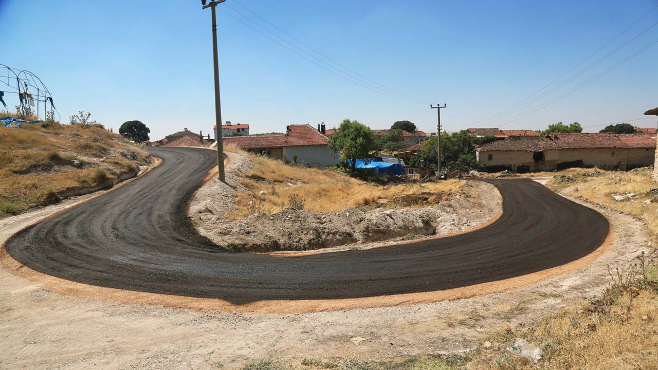 yapagilar-koyu-yol-calismasi1.jpg