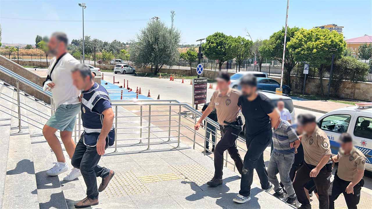 usak-toprak-kaymasi1.jpg