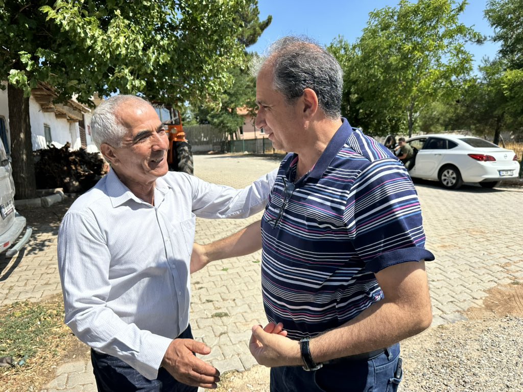 ismail-gunes-samatlar-koyu-ziyaret-1.jpg