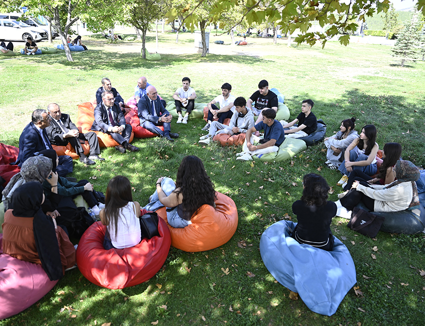 usak-uni-tanitim.jpg
