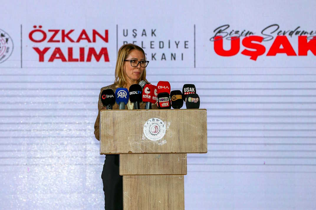 ferdi-zeyrek-amfi-salonunun-acilisi-gerceklesti-2.jpg