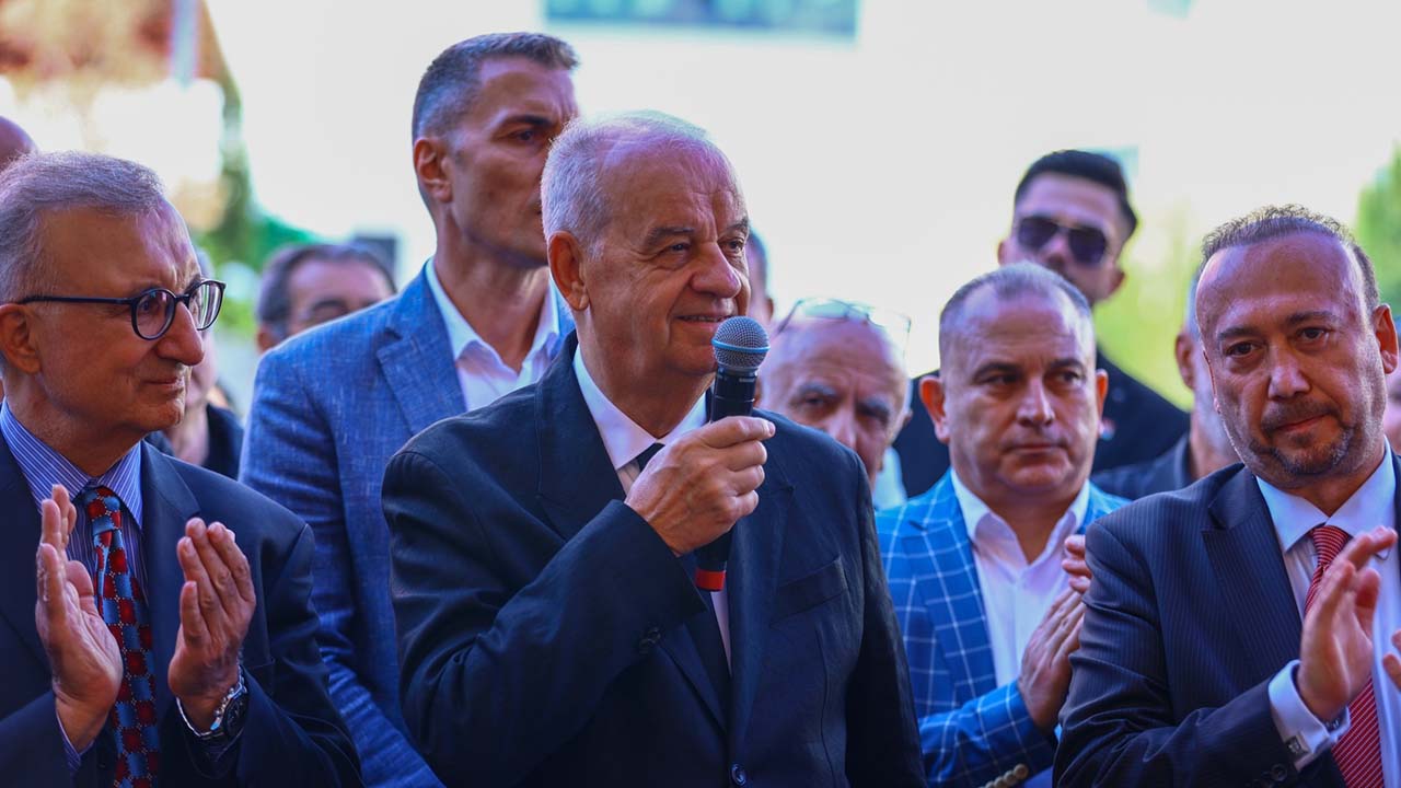 kitap-fuari-ilker-basbug.jpg