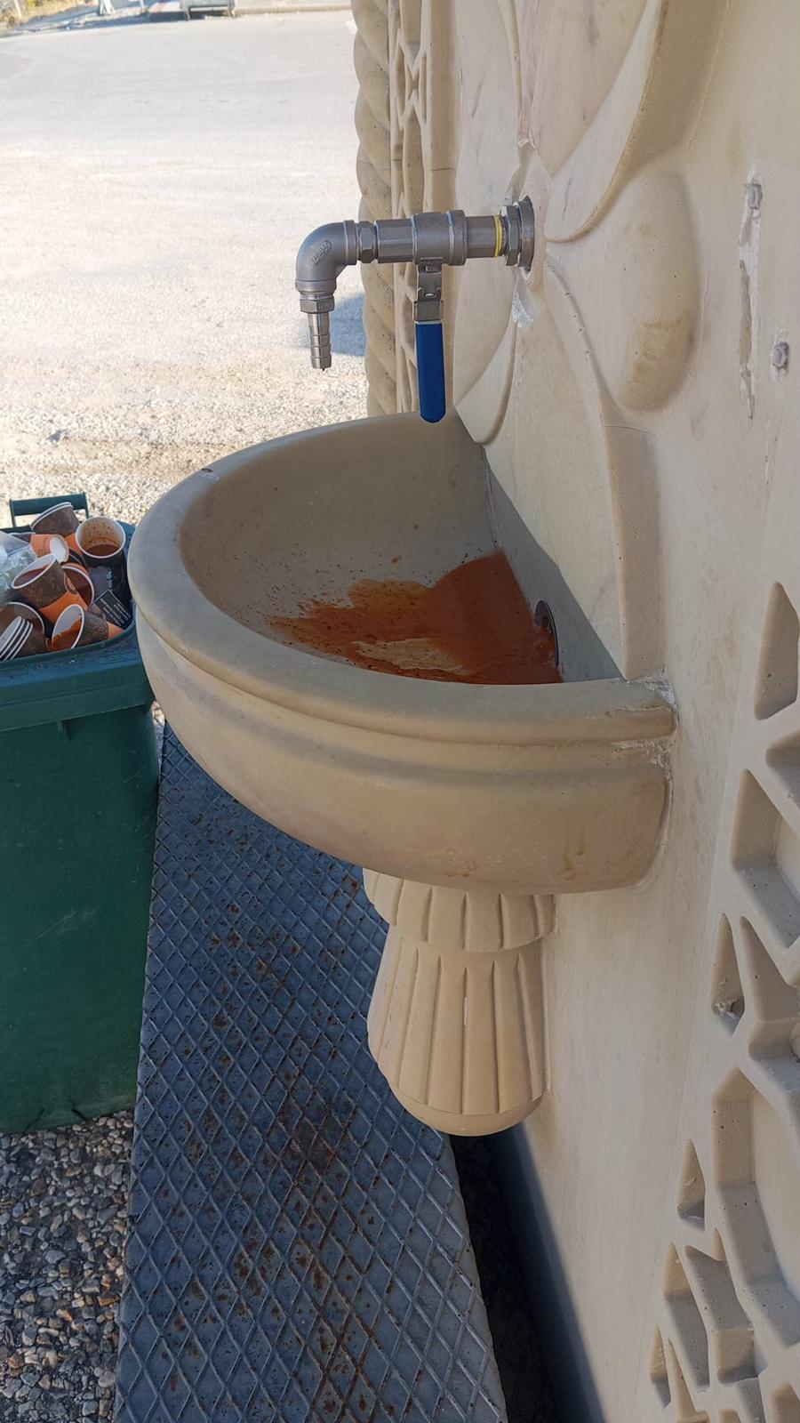 tarhana-cesmesi-saldiri-4.jpeg