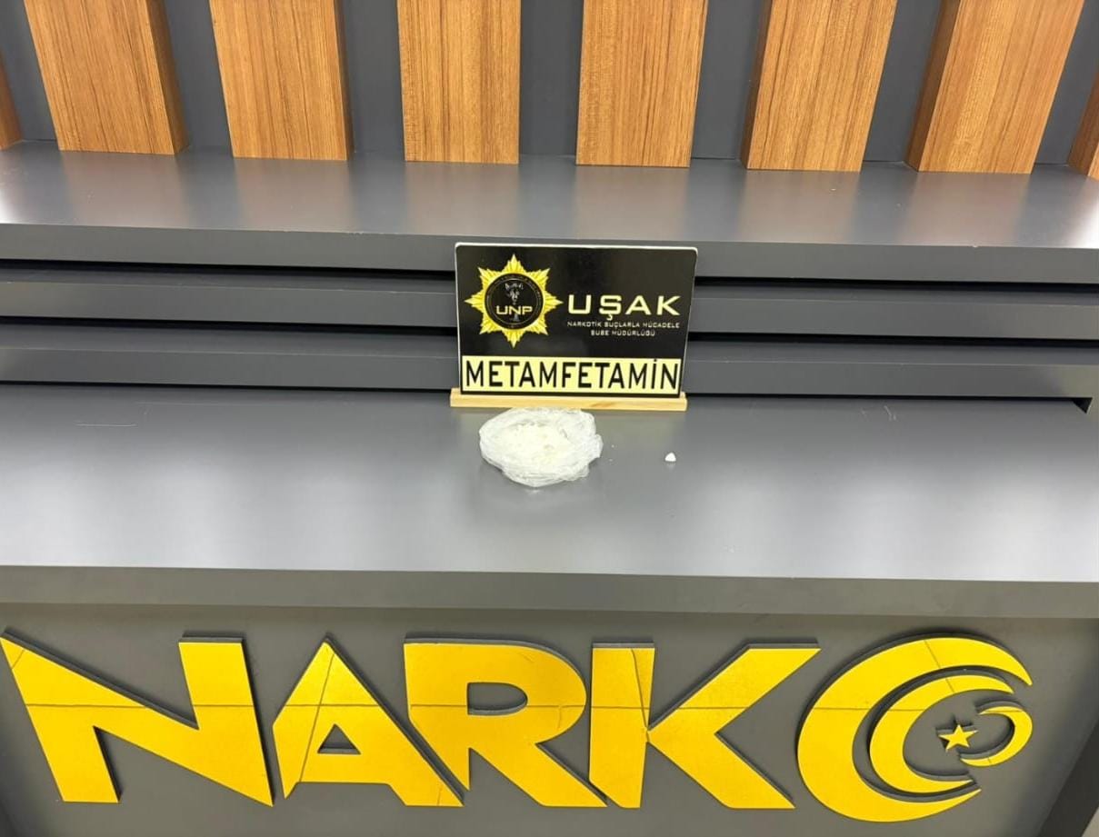 usak-narkotik-operasyonu-1.jpeg