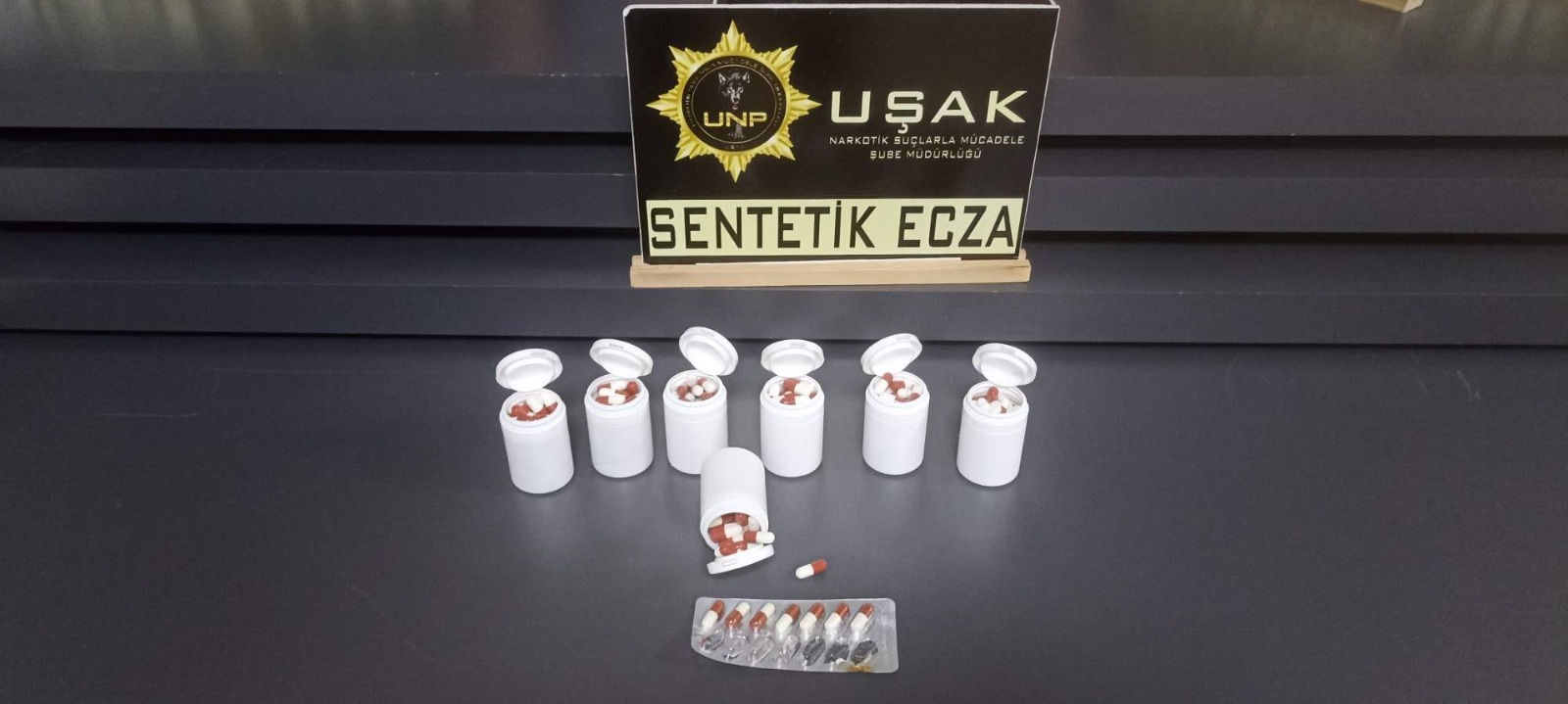usak-narkotik-operasyonu-2.jpeg