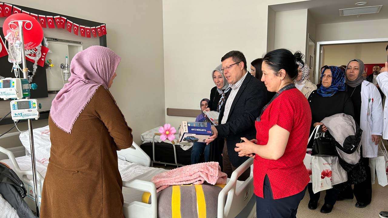 ak-parti-hastane-ziyaret