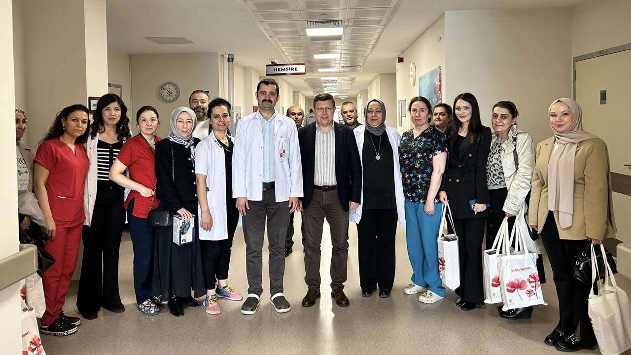 ak-parti-hastane-ziyaret1