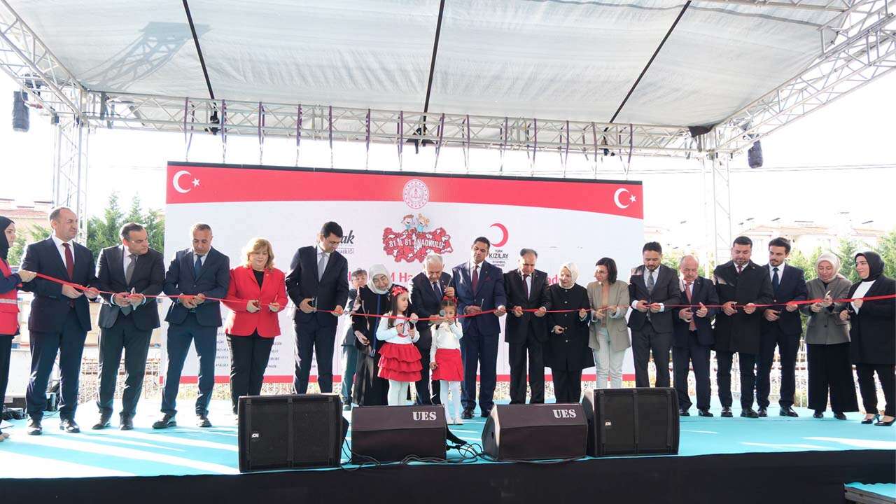 binali-yildirim-usak-ziyareti-4