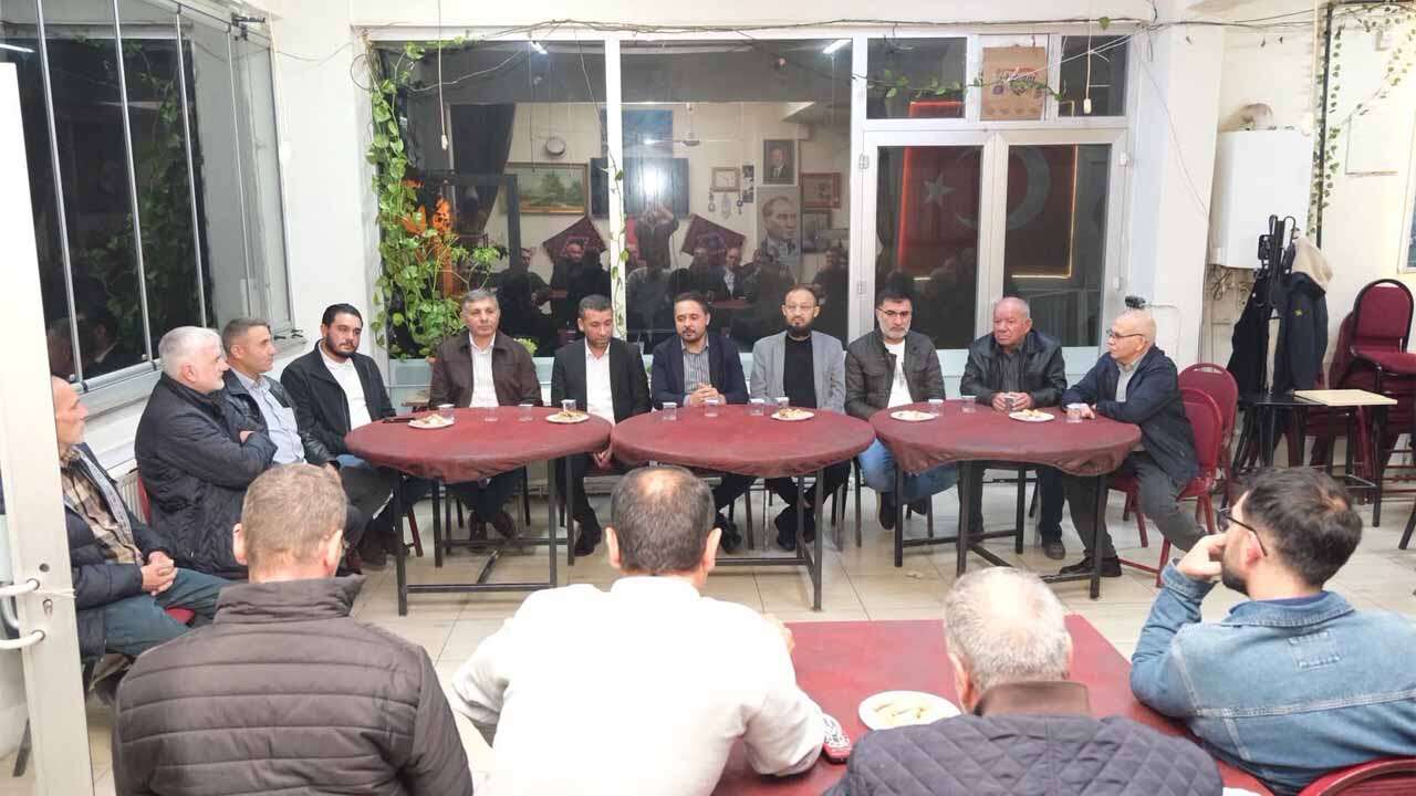 ak-parti-usak-teskilati-oz-selendililer-dernegini-ziyaret-etti-2